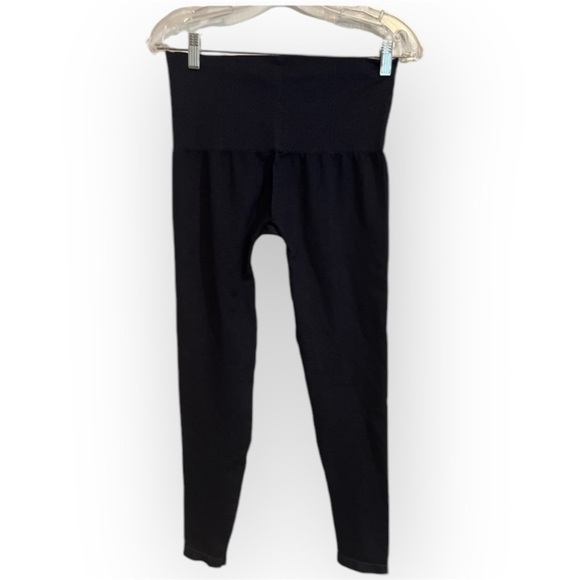 Assets Spanx Womens Pull On Legging Large  Black Stretch High Rise Cropped Sz L - Picture 3 of 4